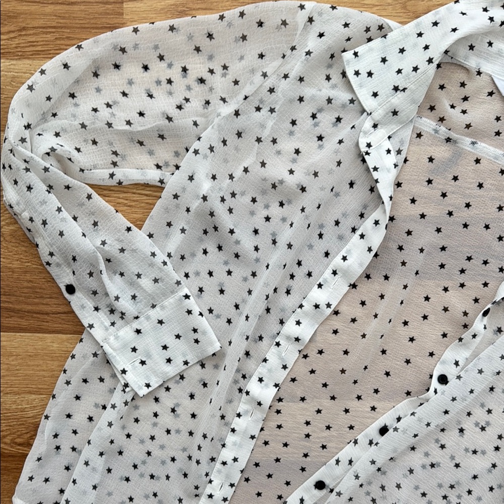BB Dakota Sheer button down Blouse with Star Pattern medium like new - Picture 7 of 13